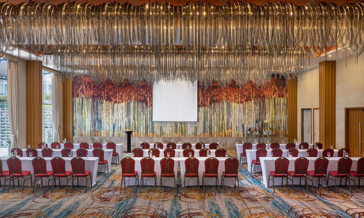 Radisson Blu 5*