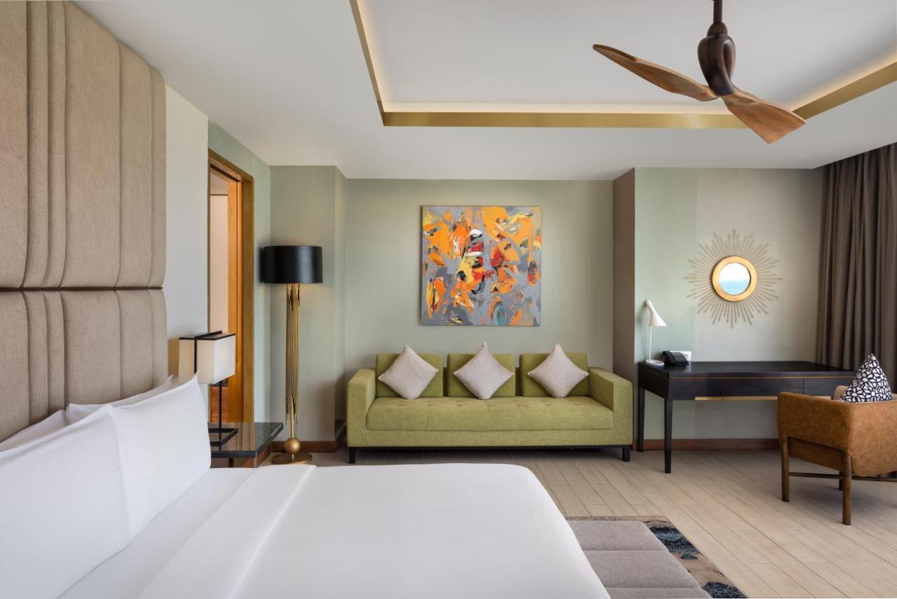 Отель Radisson Blu 5*